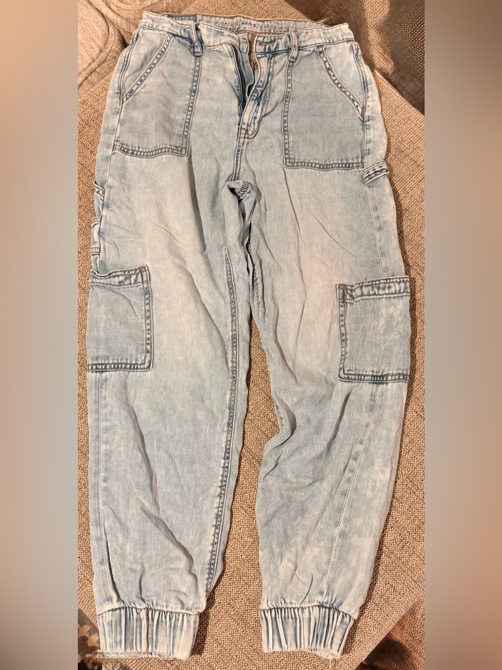American Eagle Outfitters Light Blue Relaxed Cargo Jeans - Picture 1 of 4